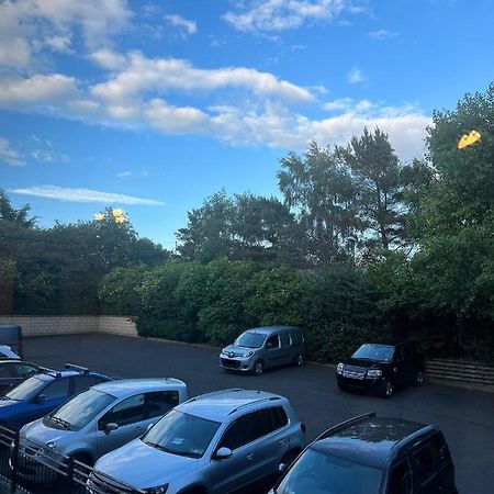 Edinburgh City Centre - Powderhall Modern Spacious 2 Bedroom Apartment With Free Parking ภายนอก รูปภาพ