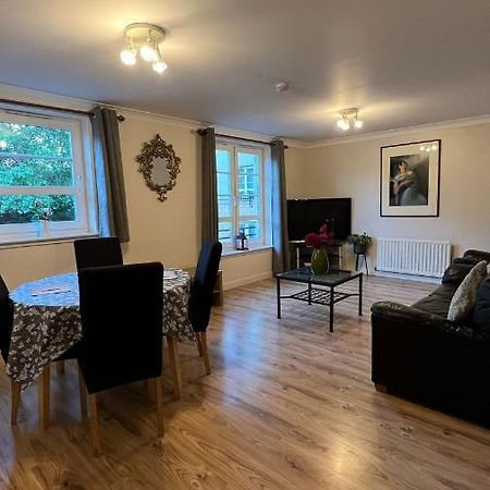 Edinburgh City Centre - Powderhall Modern Spacious 2 Bedroom Apartment With Free Parking ภายนอก รูปภาพ