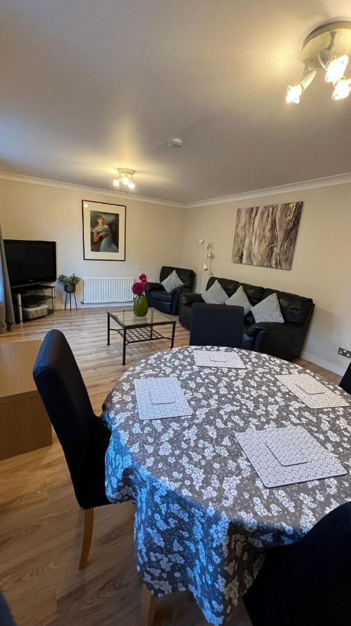 Edinburgh City Centre - Powderhall Modern Spacious 2 Bedroom Apartment With Free Parking ภายนอก รูปภาพ