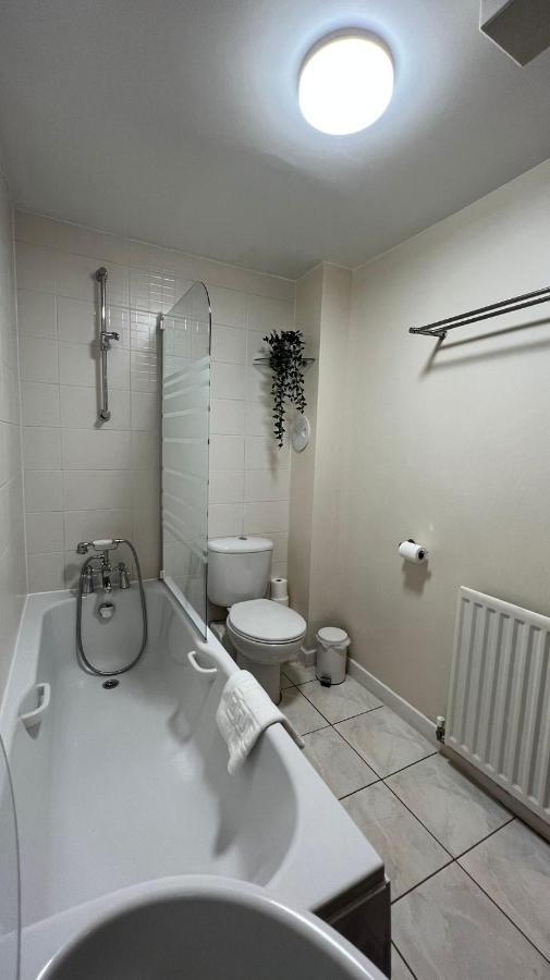 Edinburgh City Centre - Powderhall Modern Spacious 2 Bedroom Apartment With Free Parking ภายนอก รูปภาพ