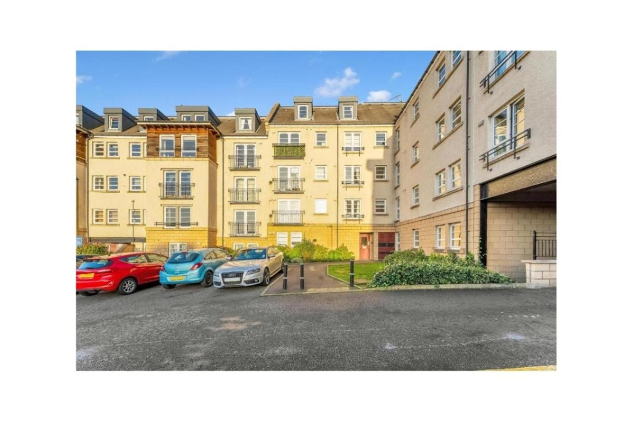 Edinburgh City Centre - Powderhall Modern Spacious 2 Bedroom Apartment With Free Parking ภายนอก รูปภาพ